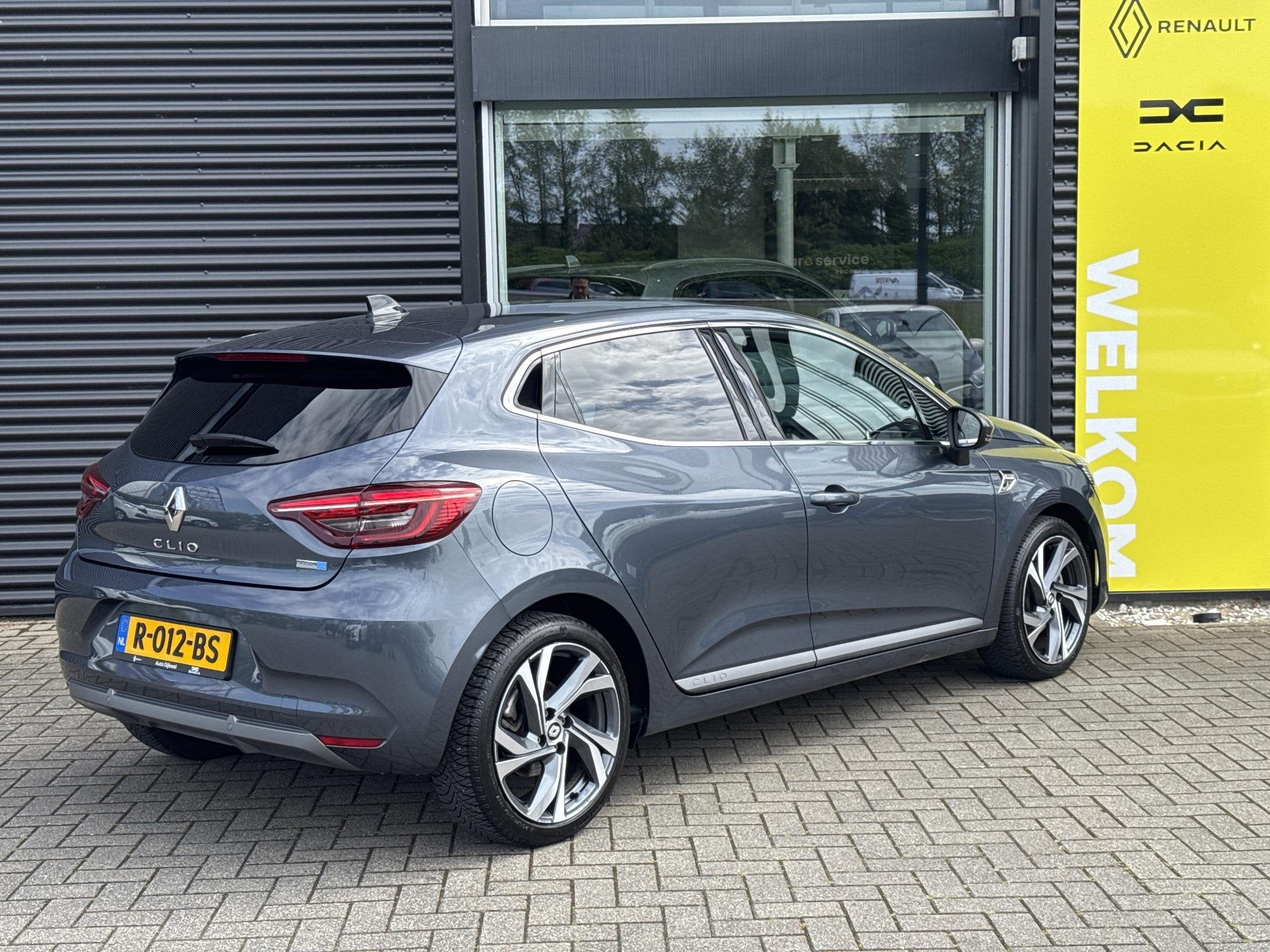 Renault Clio 1.6 E-Tech Hybrid 140 R.S. Line Camera, Navigat, Gebruikt, Euro 6, 4 cilinders, Leder en Stof