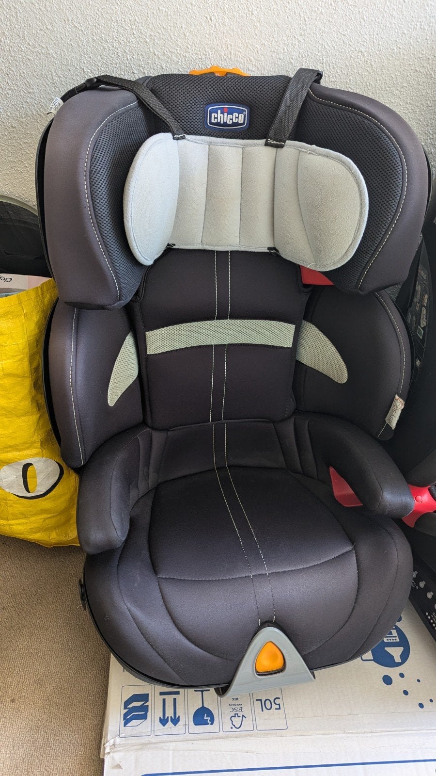 Chicco autostoel, Ophalen, Autogordel, 15 t/m 36 kg, Zo goed als nieuw