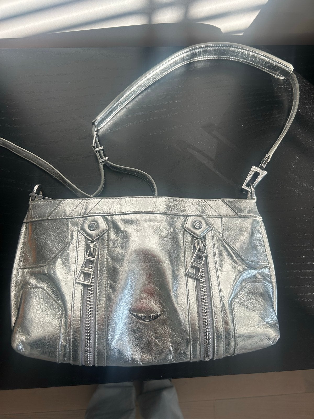 ZSM WEGZadig & Voltaire Sunny Moody crossbodytas zilver leer, Sieraden, Tassen en Uiterlijk, Overige merken, Ophalen of Verzenden