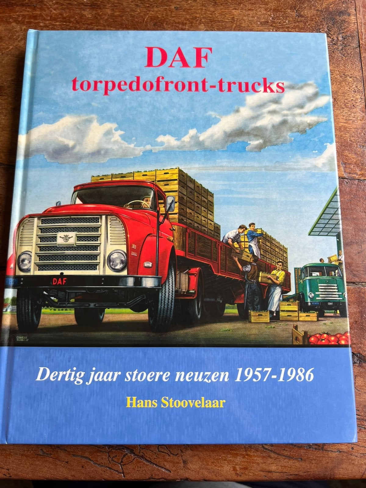 Naslagwerk DAF Torpedo-front trucks 1957-1986 Stoovelaar, Verzenden, Zo goed als nieuw, Auto's