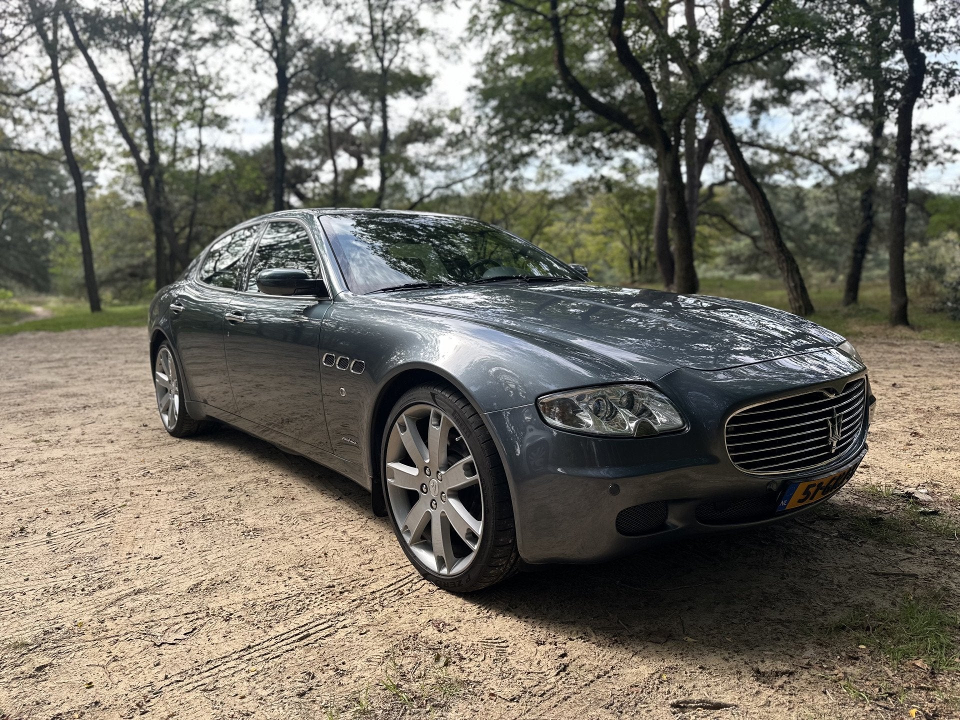 Maserati Quattroporte 4.2 Duo Select (bj 2004, automaat), Auto's, Automaat, Gebruikt, 8 cilinders, Automatische klimaatregeling