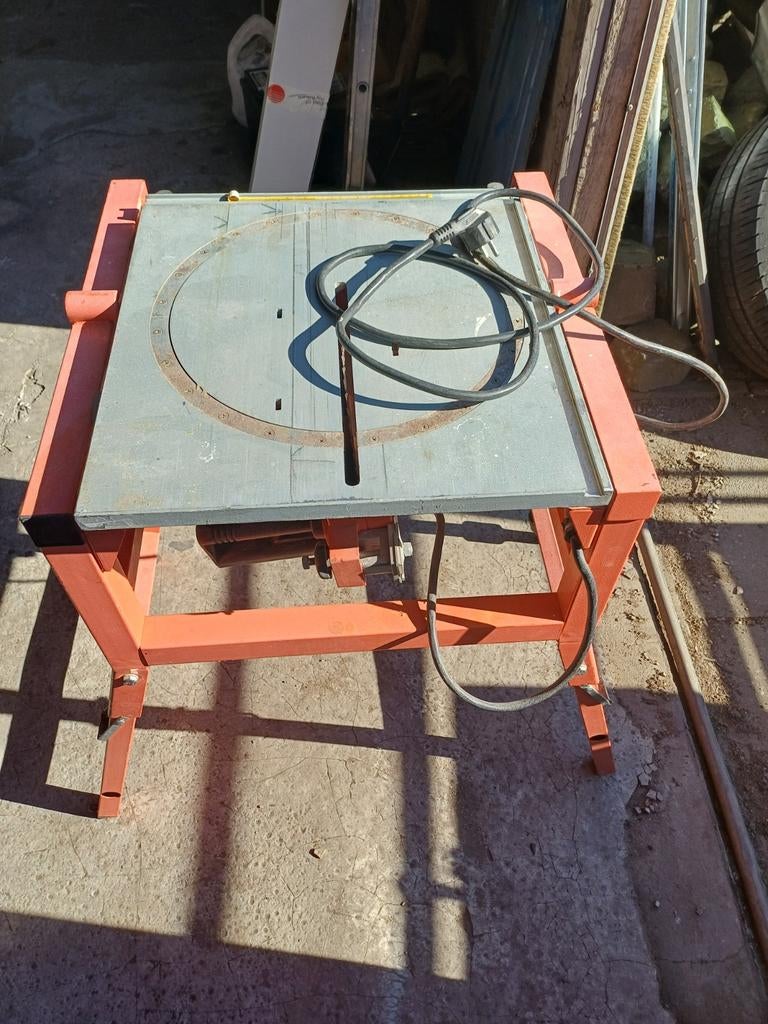 Einhell Zaagtafel NTK 1200, Doe-het-zelf en Verbouw, Gereedschap | Zaagmachines, Ophalen, Gebruikt, Cirkelzaag, 30 tot 70 mm