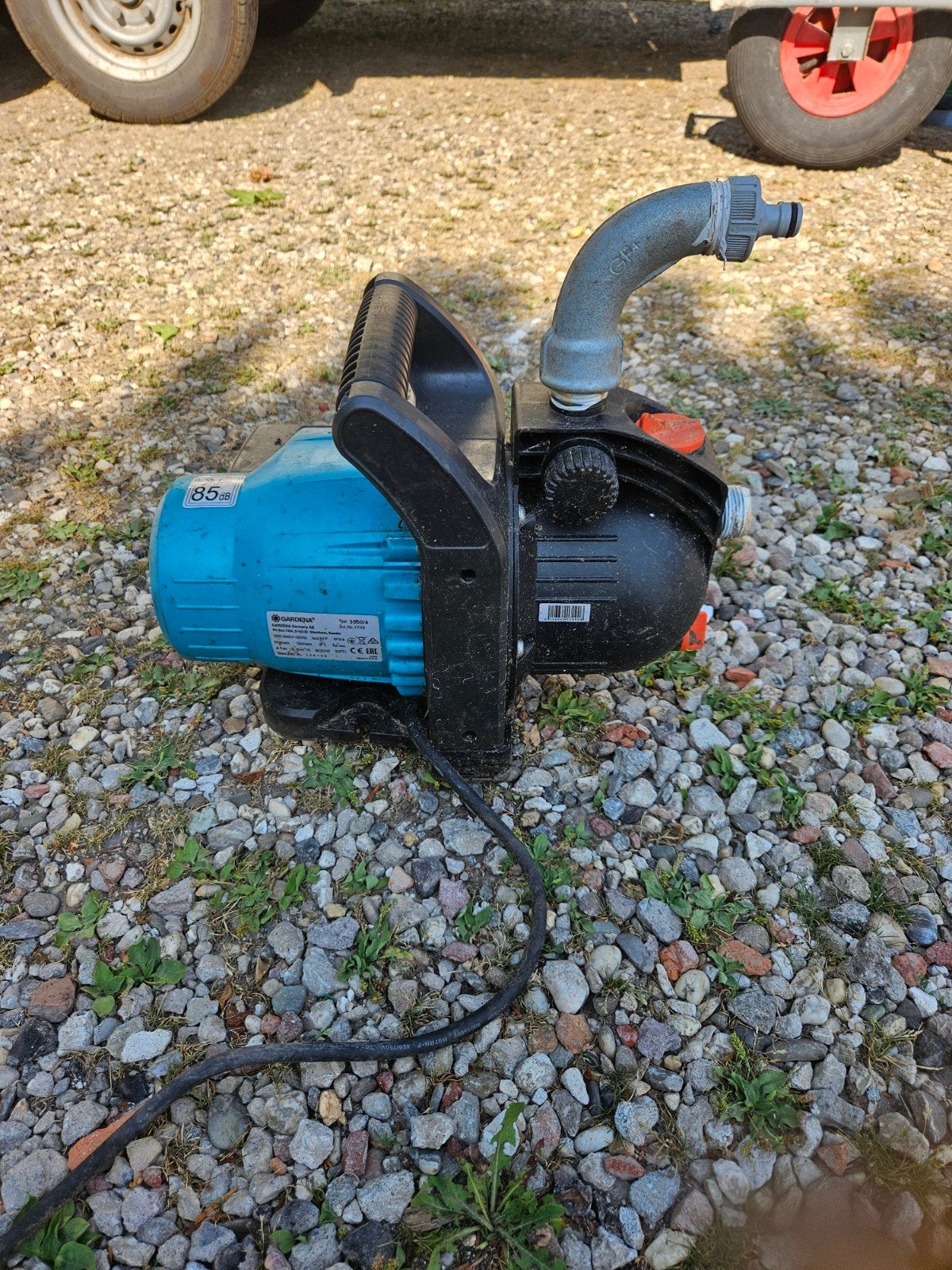 kleine waterpomp van gardena, Ophalen, Gebruikt