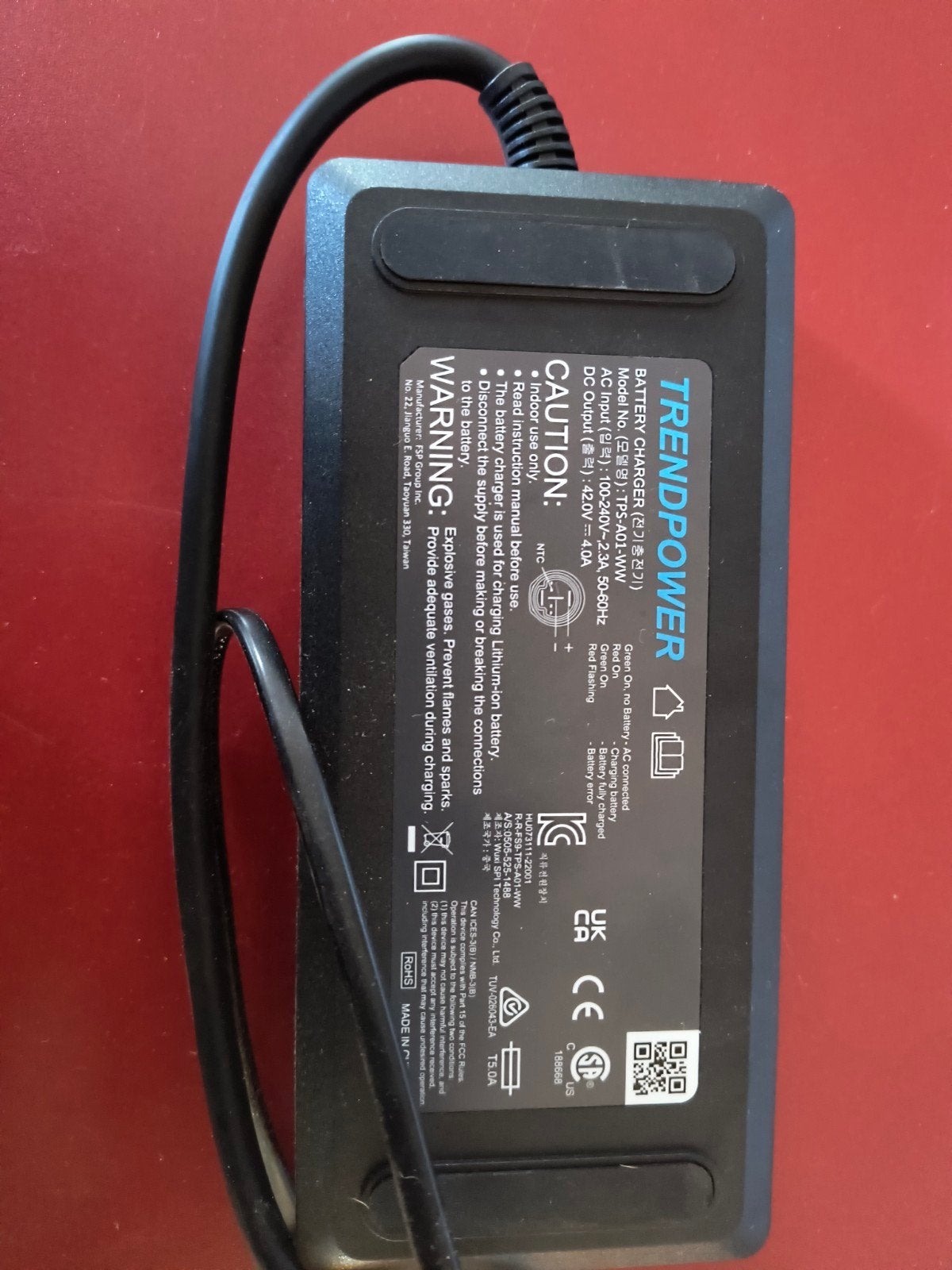 lader Shimano e-bike systeem, Fietsen en Brommers, Fietsaccessoires | Fietsaccu's, Ophalen of Verzenden, Zo goed als nieuw