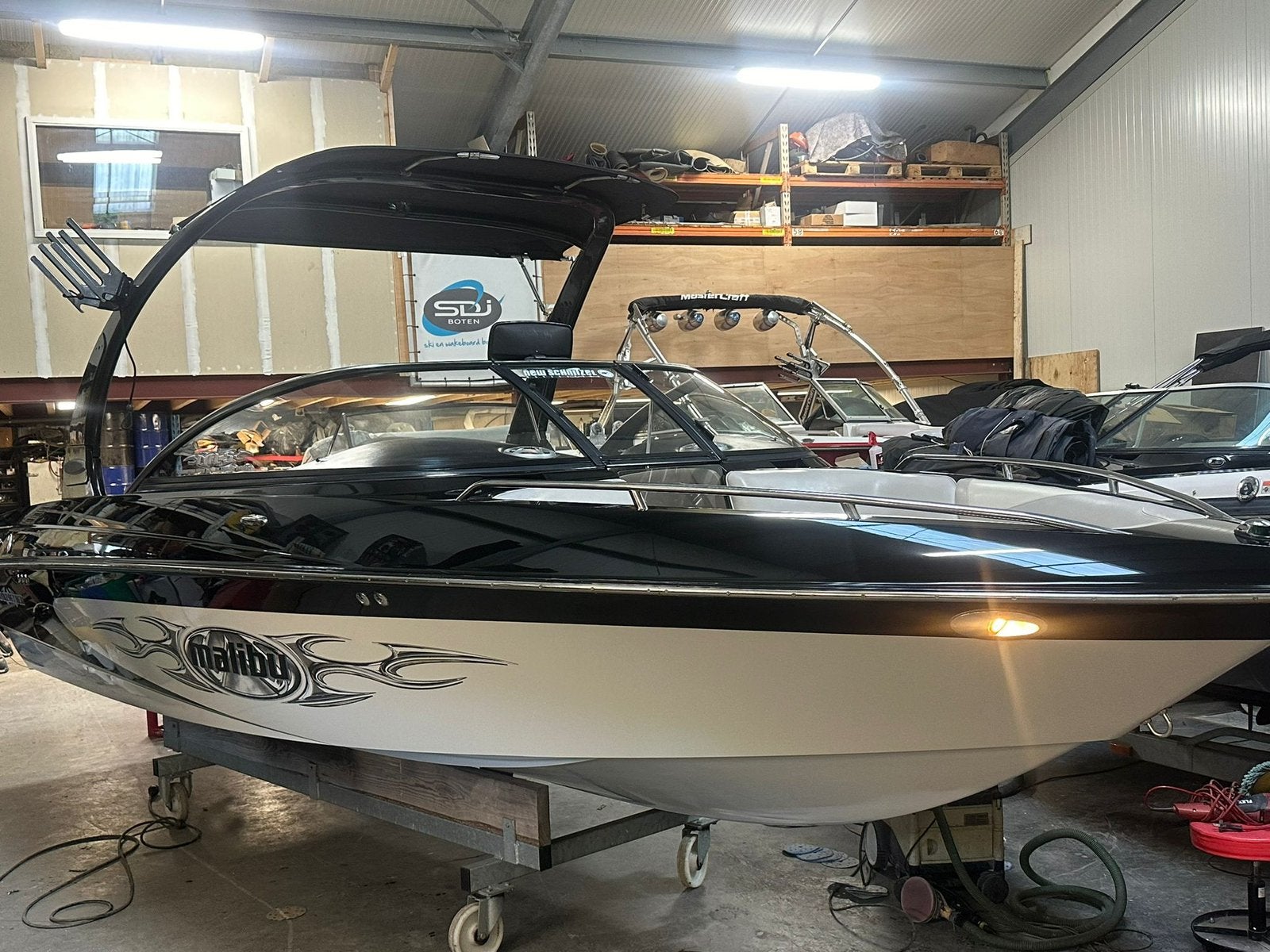Malibu wakesetter VLX  bj 2005. Indmar Monsoon 340pk, Watersport en Boten, Speedboten, Ophalen, Overige merken, Gebruikt, Binnenboordmotor