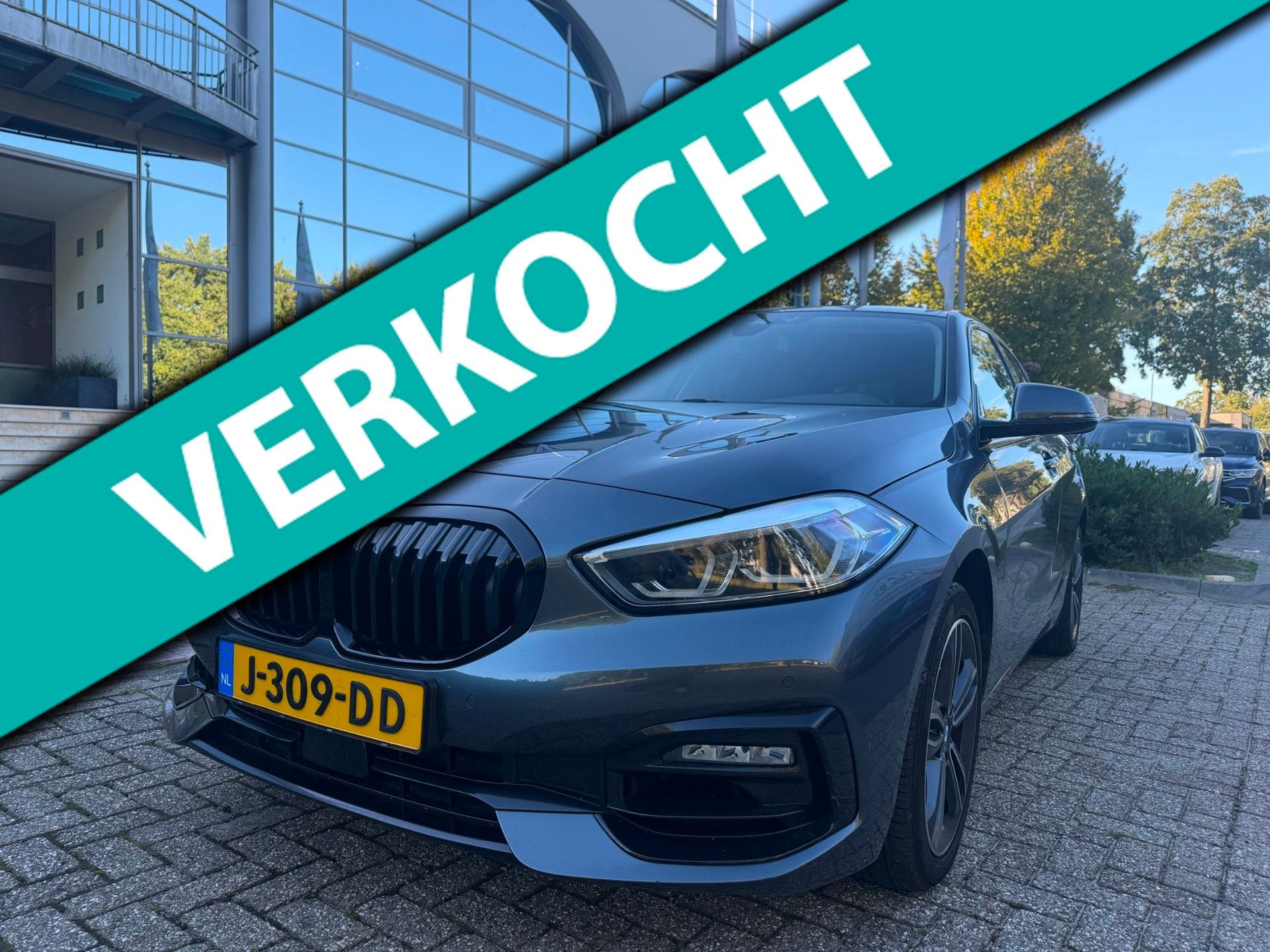 BMW 1-serie 118i Executive Edition aut 158000 km N.A.P, Auto's, Dealer onderhouden, Gebruikt, Leder en Stof, Bedrijf