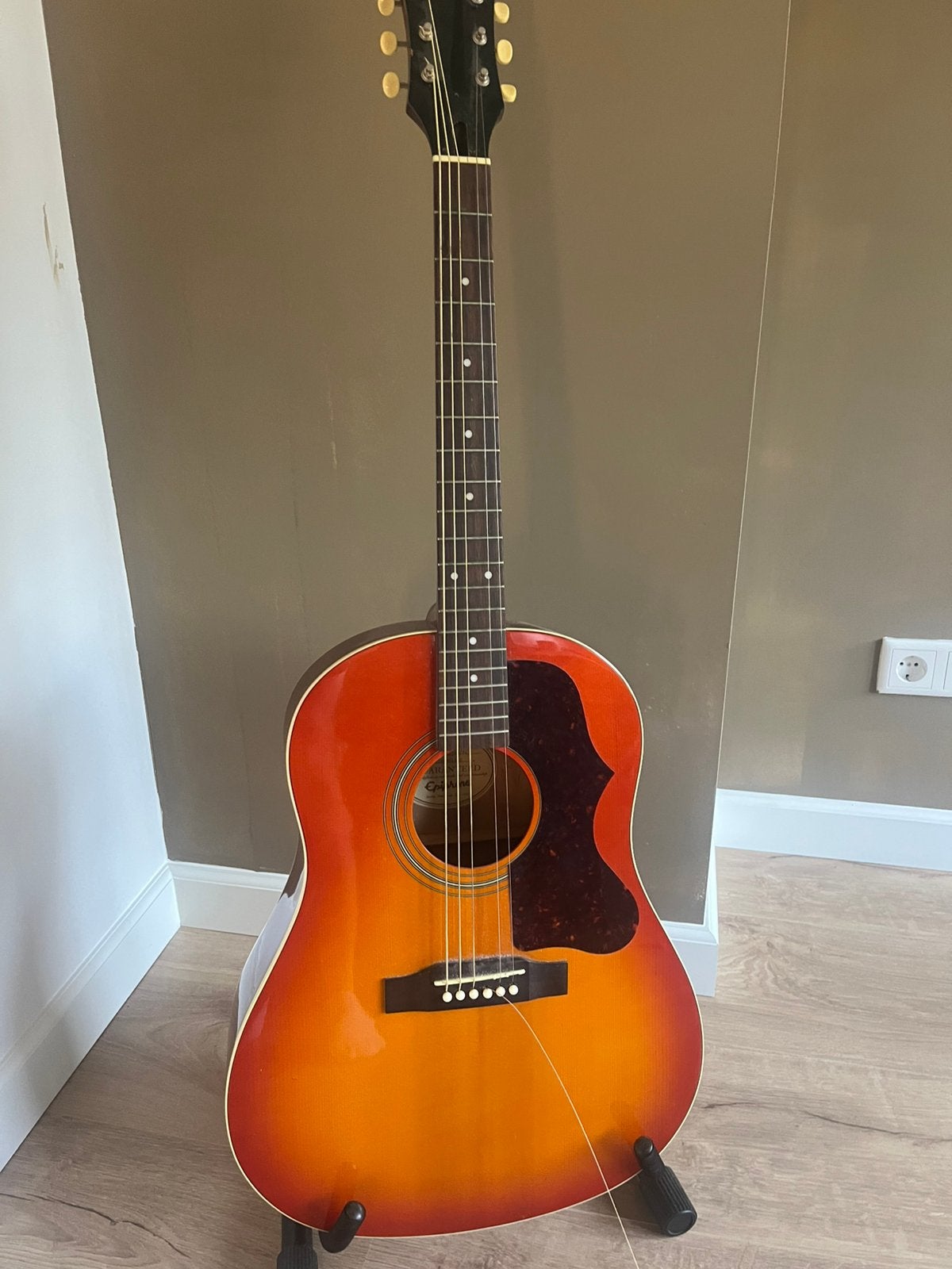 Epiphone EJ-45, Ophalen, Gebruikt, Western- of Steelstringgitaar