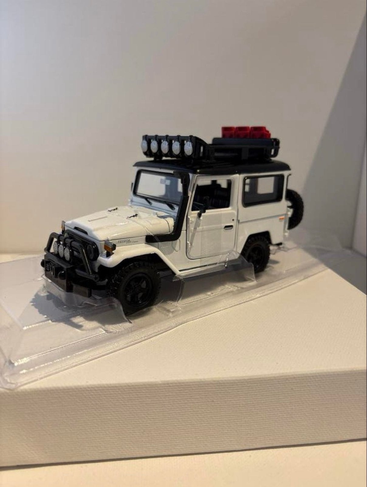 Motor Max Toyota FJ40 Land Cruiser 1:24 Off Road, Auto, Nieuw, Ophalen of Verzenden, Motormax