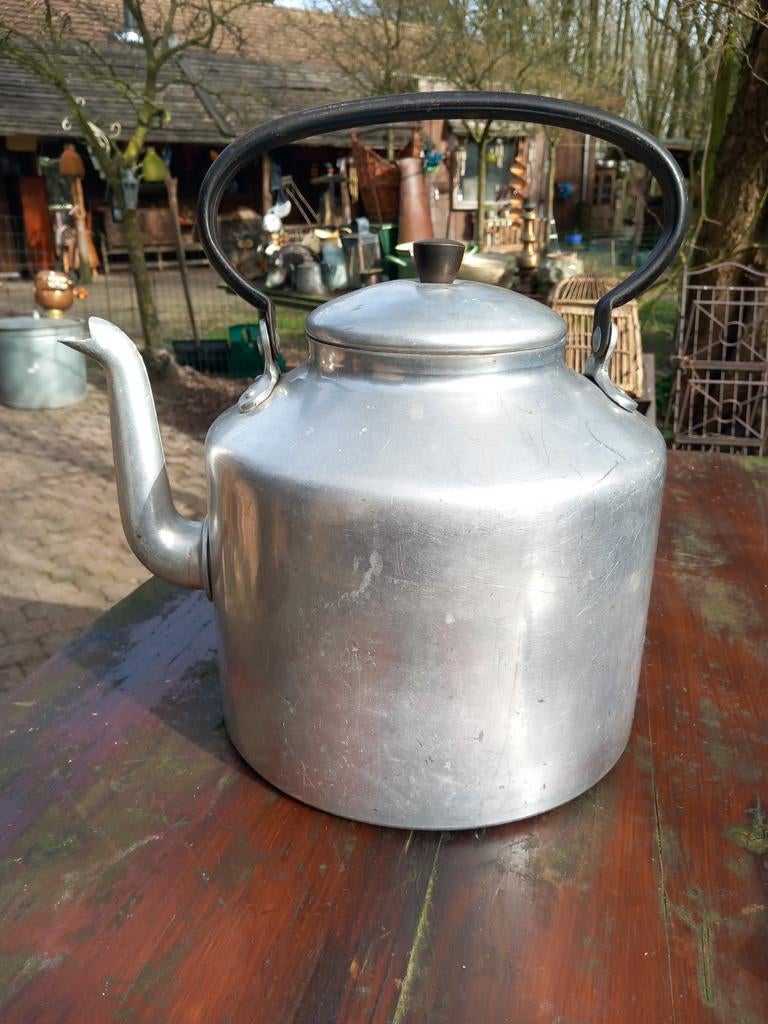 Grote vintage Artola aluminium waterketel, Ophalen of Verzenden