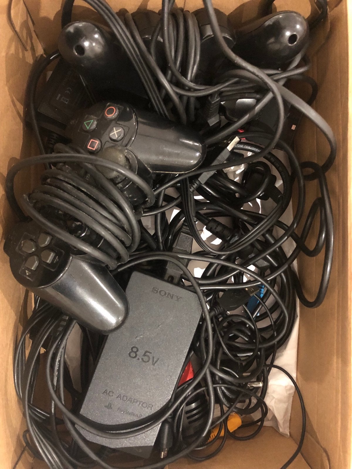 Sony PlayStation 2 Slim met 2 controllers en microfoons, Ophalen, Gebruikt, Zwart, Met 2 controllers