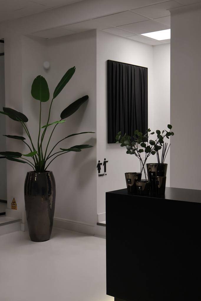 Beauty/laser clinic ter overname - Schiedam, Zakelijke goederen, Ophalen