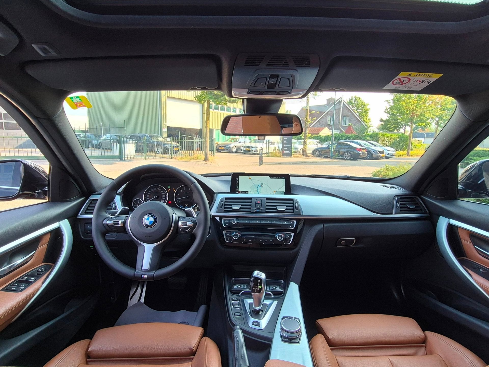 BMW 3-serie 330e M Sport Apple CarPlay Schuifdak NL NAP 100%, Automaat, 1998 cc, Achterwielaandrijving, Gebruikt