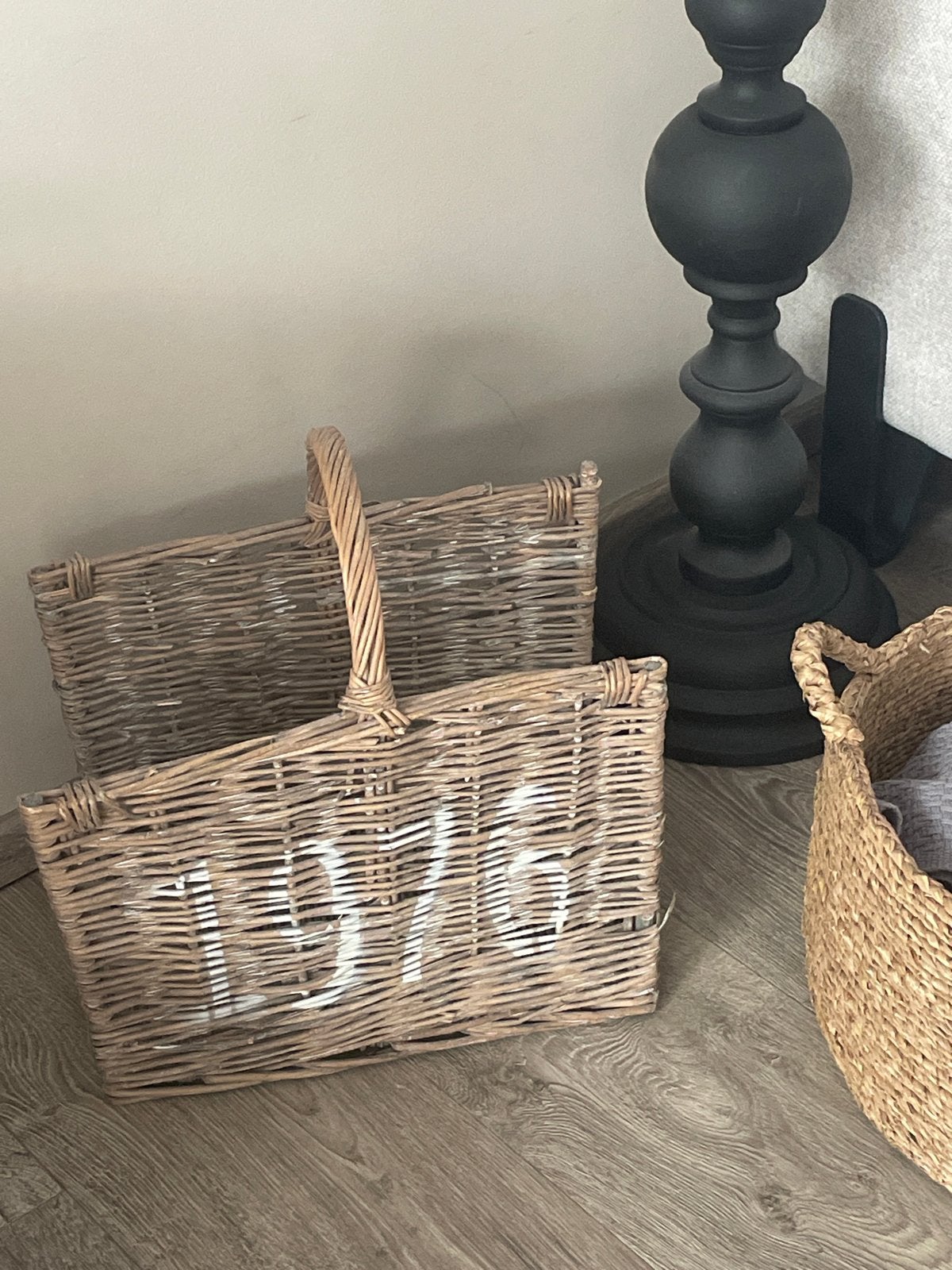 Rotan mand met handvat - decoratief en praktisch, Huis en Inrichting, Ophalen, Overige materialen, Minder dan 50 cm, Gebruikt