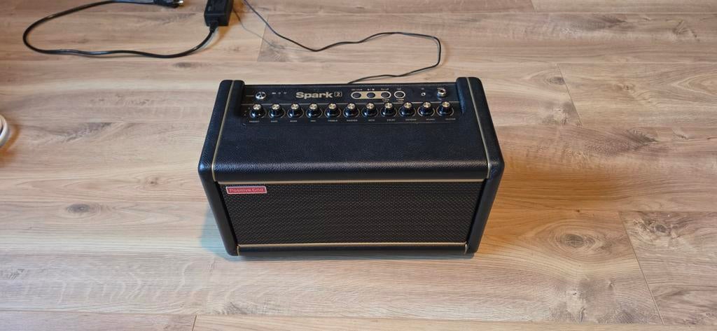 Positive Grid Spark 2 gitaarversterker, Ophalen, Zo goed als nieuw, Gitaar, Minder dan 50 watt