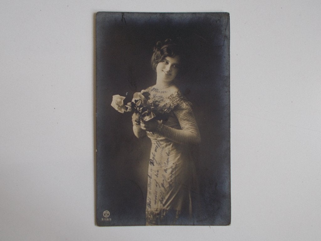 Duitse Rijk, Echte Foto Ansichtkaart Mooie Jongedame 1918., Verzamelen, Ophalen, Voor 1920, Gelopen, Overige thema's