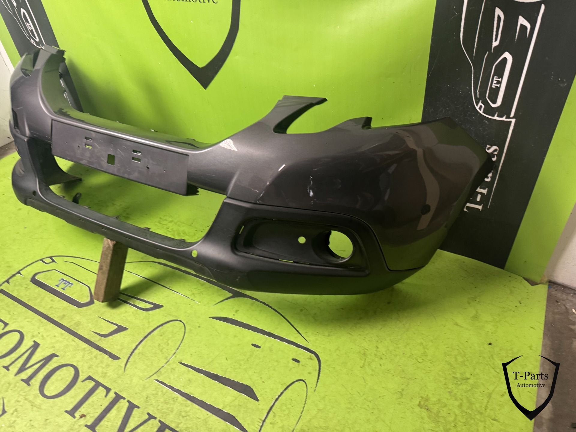 peugeot 2008 voorbumper bumper, Taurusavenue 1
2132 LS  Hoofddorp, NL, Gebruikt, Contact.group@renault.com, Stellantis N.V.