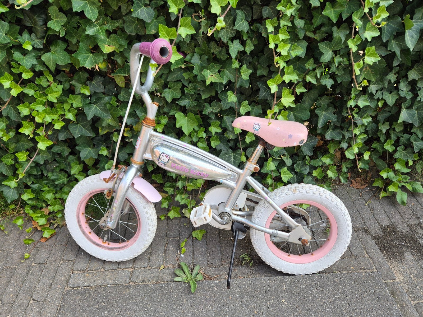 Meisjesfiets (beginners) - Hello Kitty - rijdt nog perfect!, Ophalen, Terugtraprem, Gebruikt, Hello Kitty
