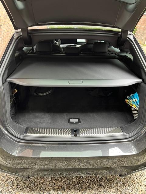 Kofferbak rolhoes BMW 5-serie touring G61 (2024 - heden), Auto-onderdelen, Ophalen, Gebruikt, BMW