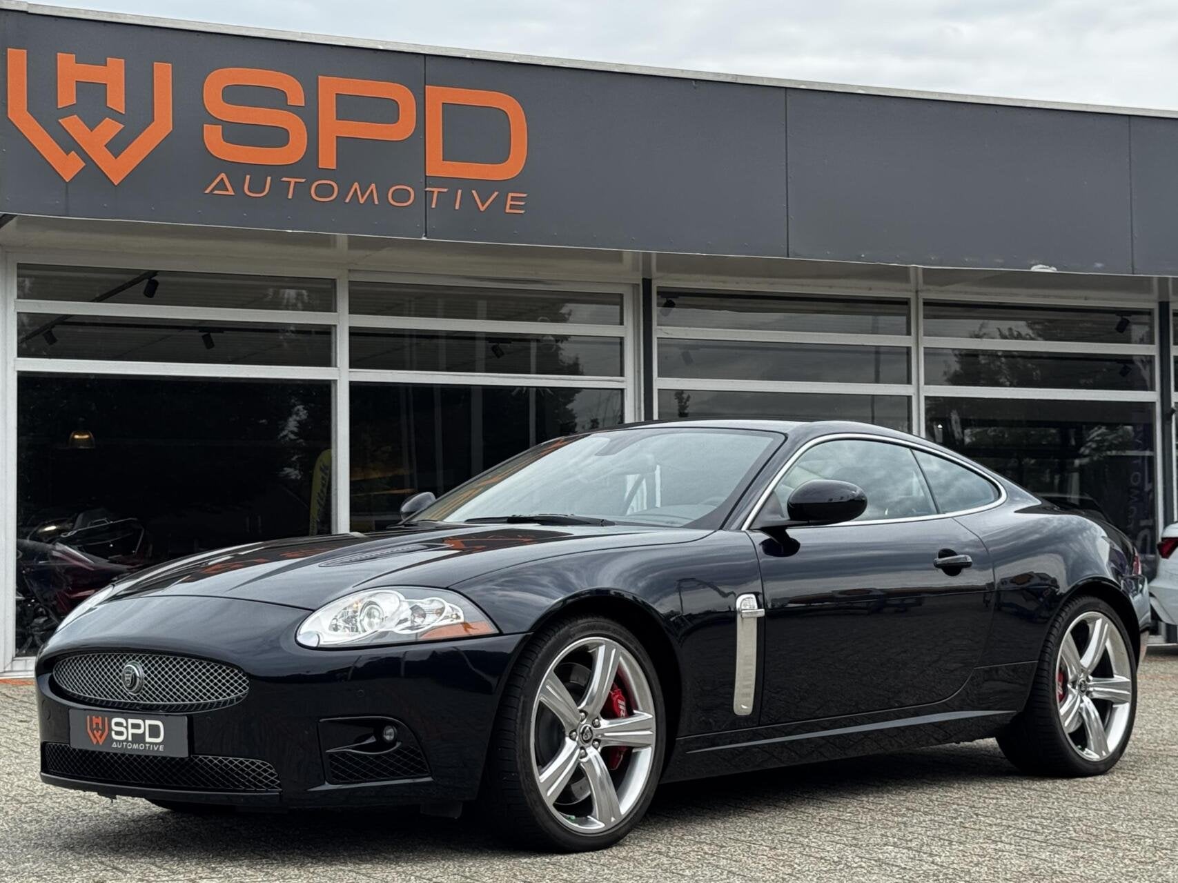 Jaguar XKR 4.2V8 Coupé|20"BBS|6-piston|Bowers&Wilkens|Keyle, Auto's, Jaguar, Achterwielaandrijving, Gebruikt, Zwart, Leder