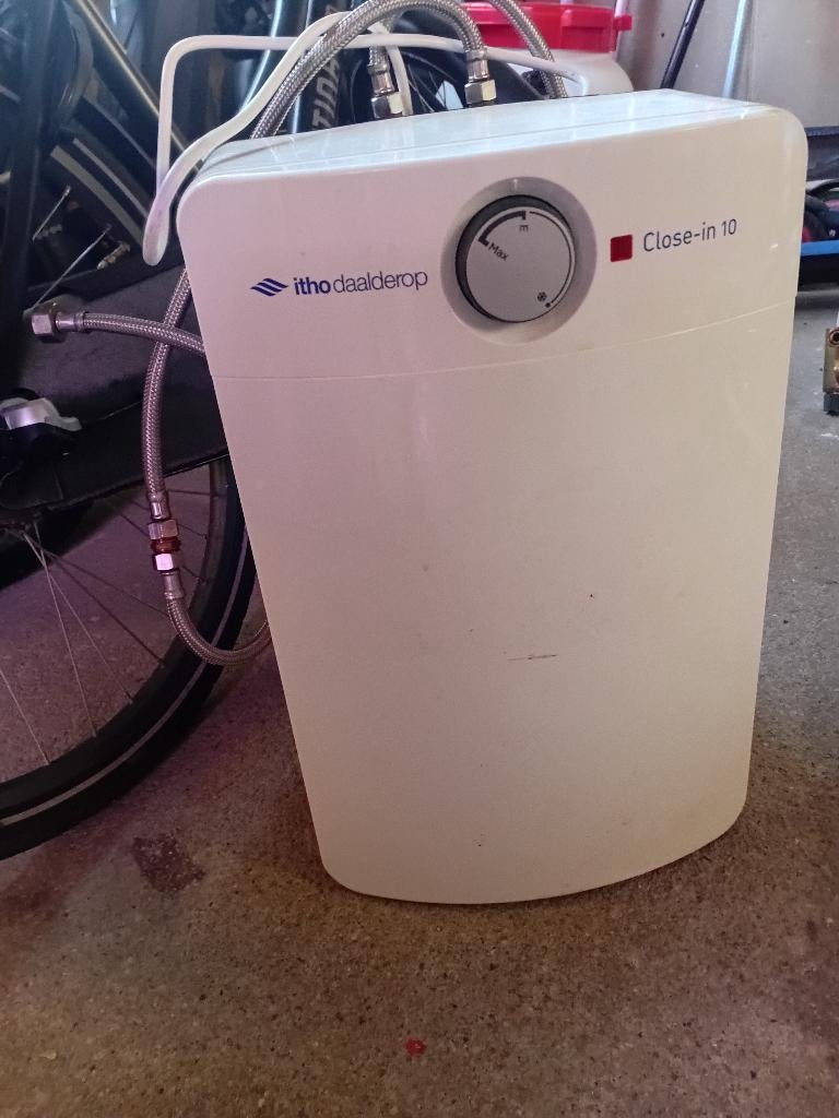 Electrische keukenboiler 10 liter, Doe-het-zelf en Verbouw, Geisers en Boilers, Ophalen, Boiler, Zo goed als nieuw, Minder dan 20 liter