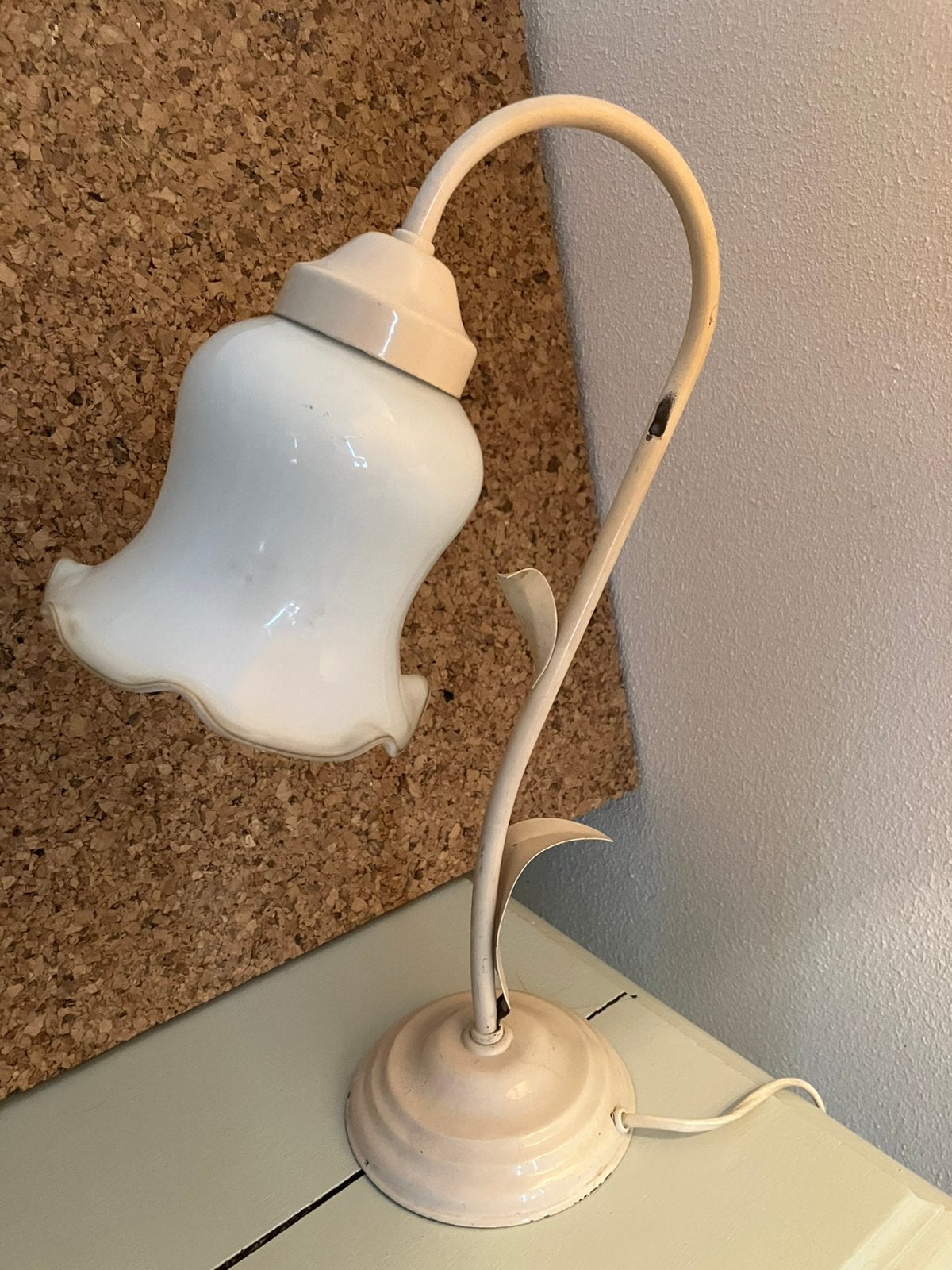 Mooi brocante tafellampje met kelk / glazen kap., Ophalen, Gebruikt, Met schakelaar