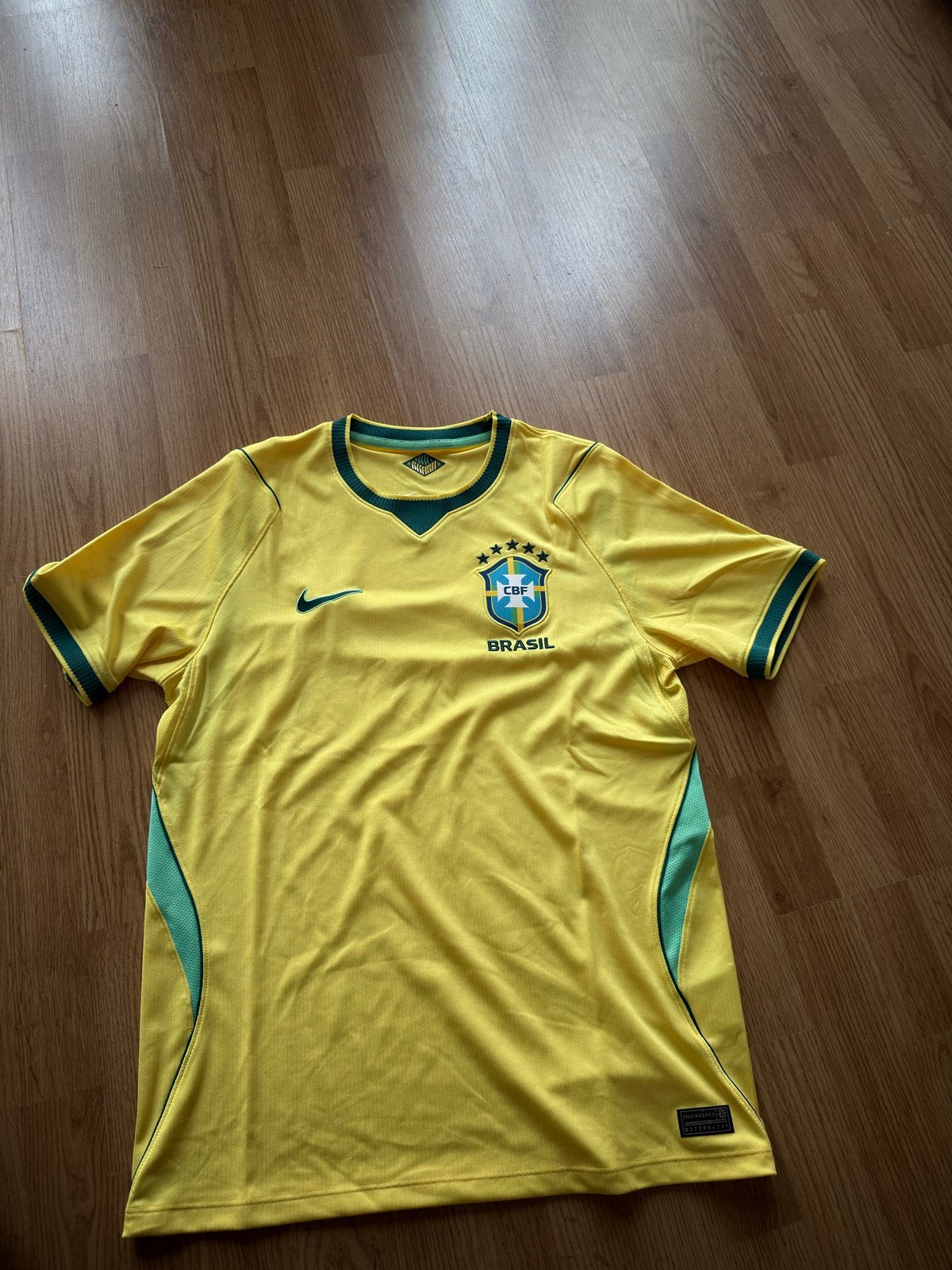 Nike Brazilië Thuisshirt - Maat M, Maat 48/50 (M), Geel, Ophalen of Verzenden, Zo goed als nieuw