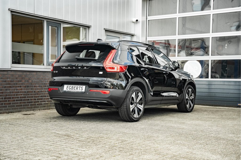 Volvo XC40 Recharge Core 70 kWh | Apple Carplay/Android Auto, Auto's, Volvo, Stof, Gebruikt, Zwart, Zwart