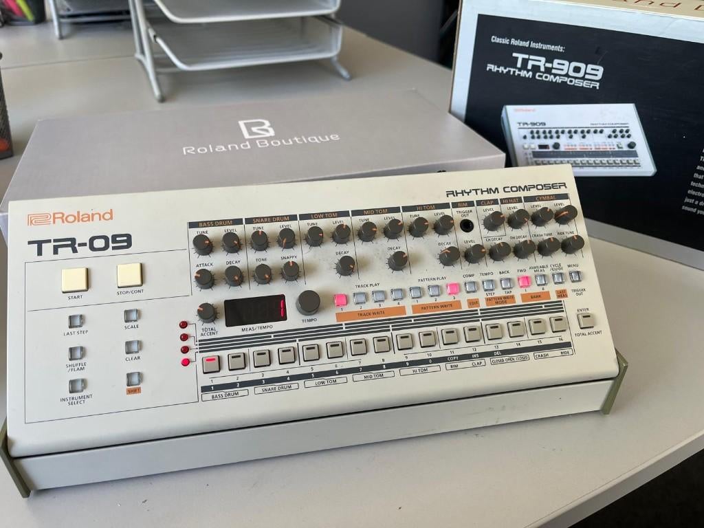 Roland drumcomputer TR-909, Ophalen of Verzenden, Zo goed als nieuw, Roland