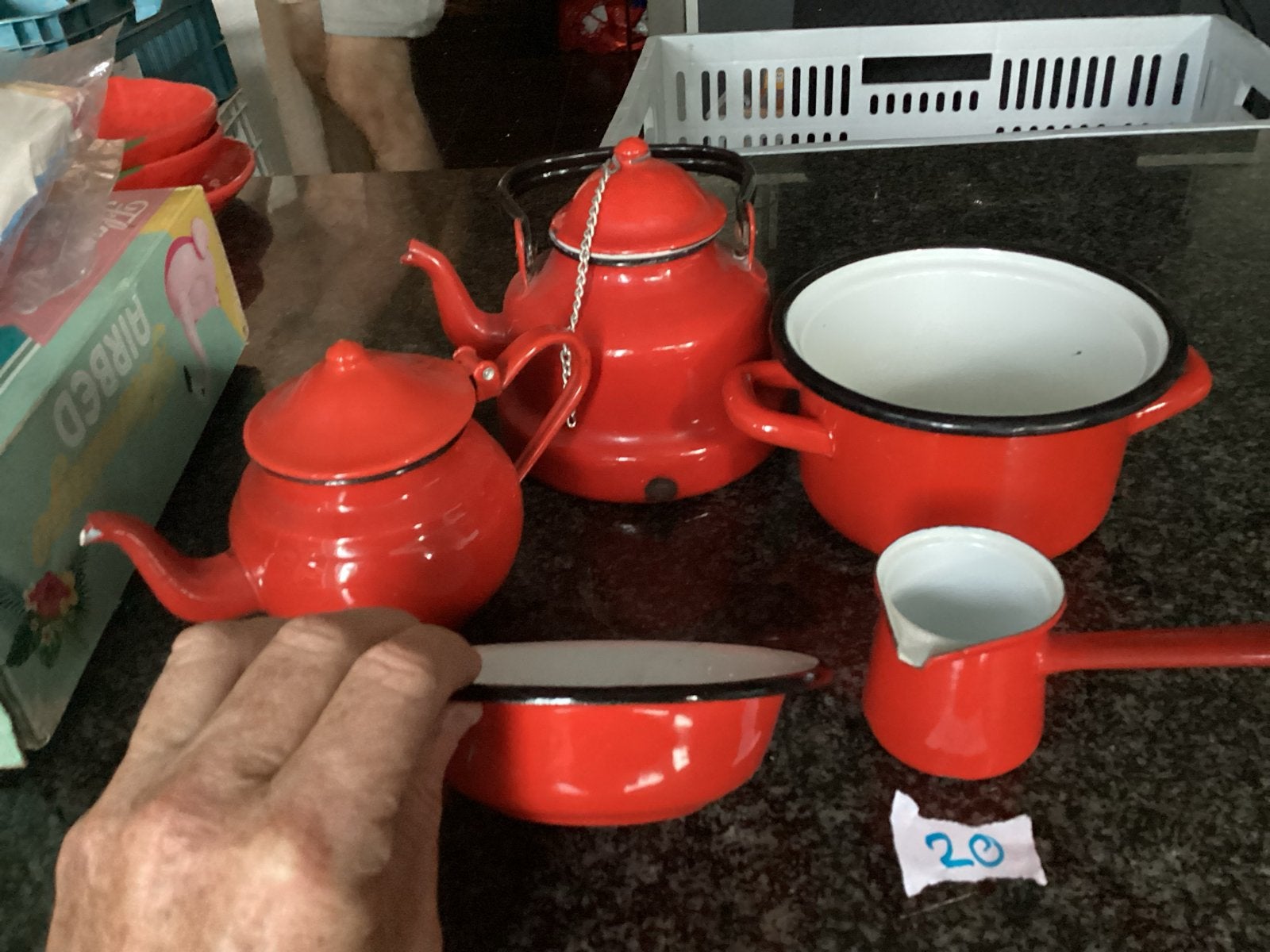 Vintage rood geëmailleerd keukengerei set, Antiek en Kunst, Ophalen of Verzenden