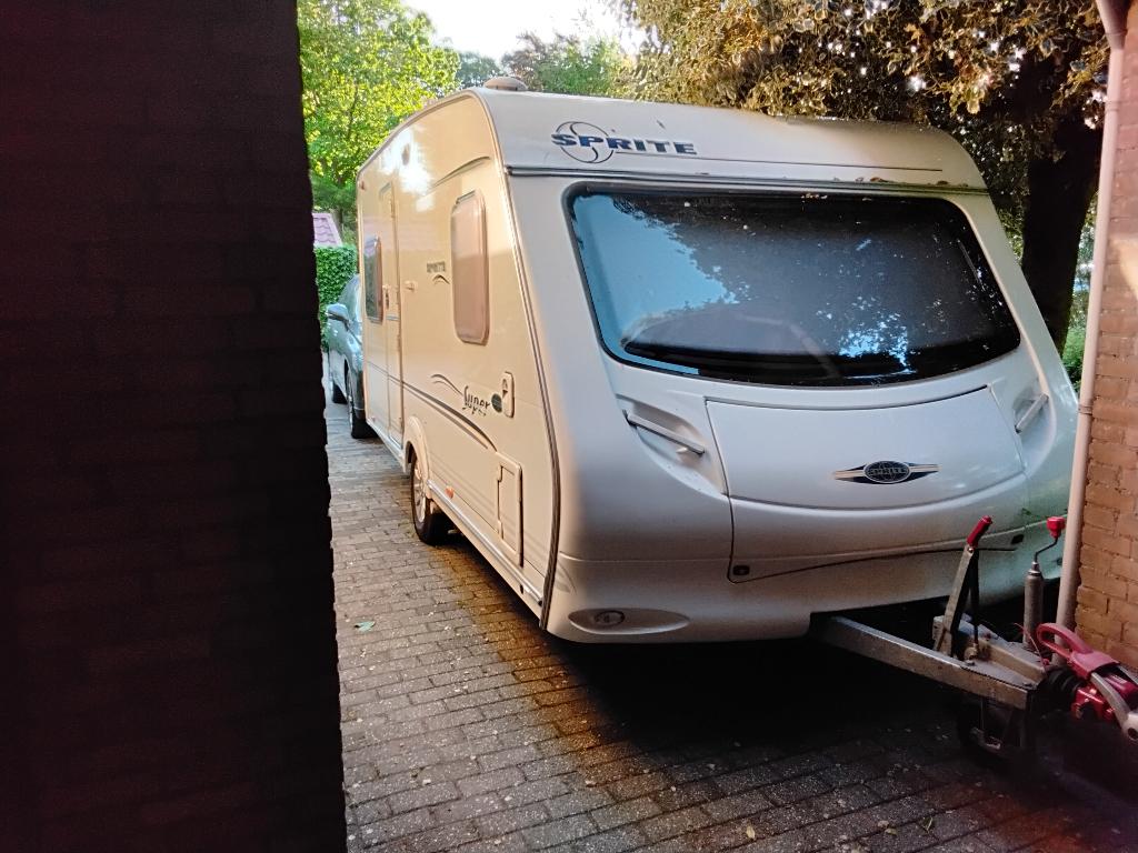 Sprite caravan 450CF, Caravans en Kamperen, Caravans, Rondzit, Luifel, Frans bed, Particulier