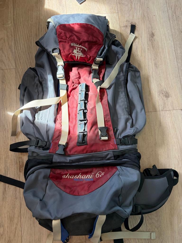 Twee Wildebeast Shashani backpacks (65L en 50L), Gebruikt, 25 tot 40 cm, Trekking, 60 cm of meer
