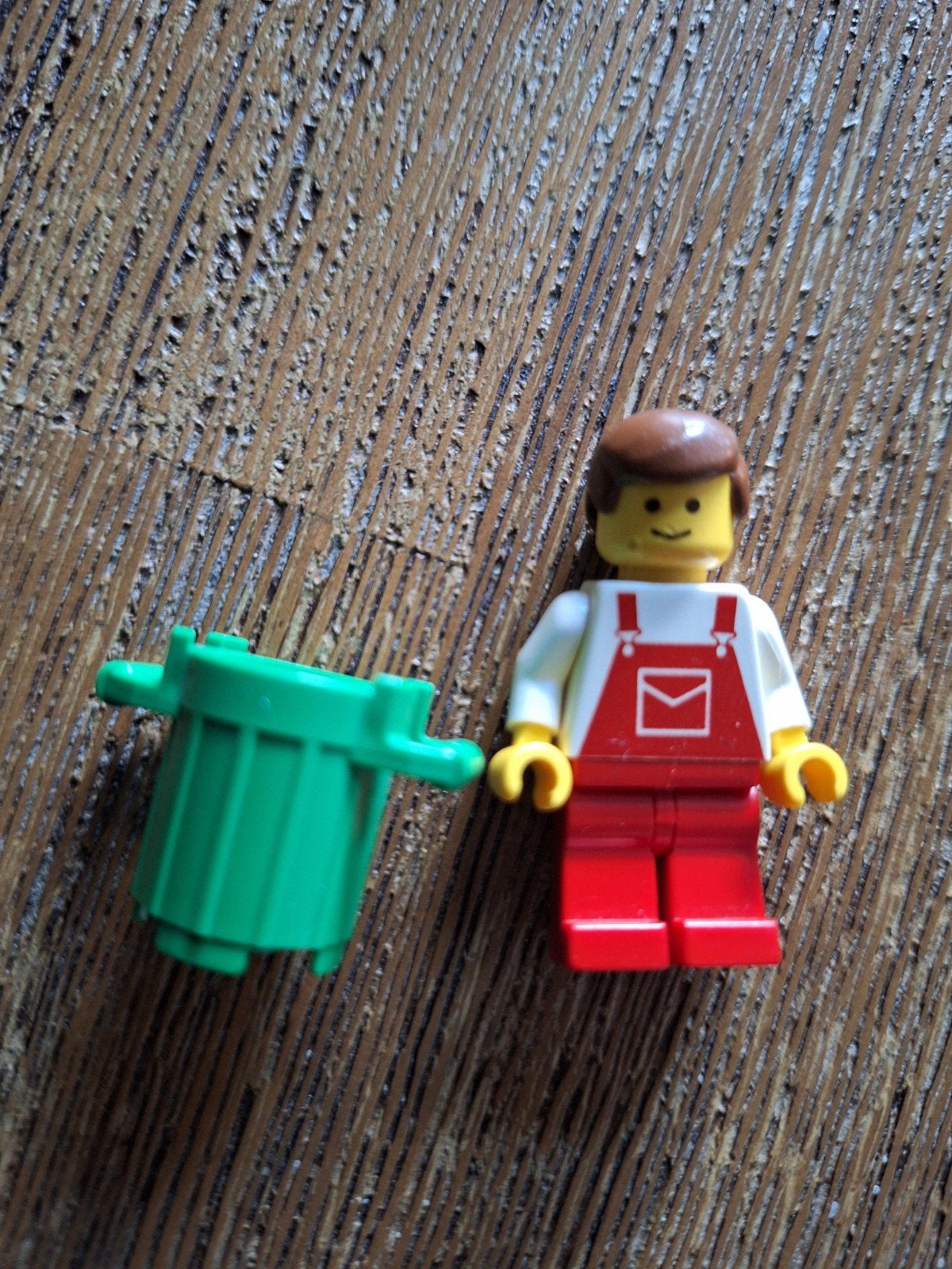 Lego Minifiguur met groene emmer, Gebruikt, Verzenden, Lego, Minifiguur