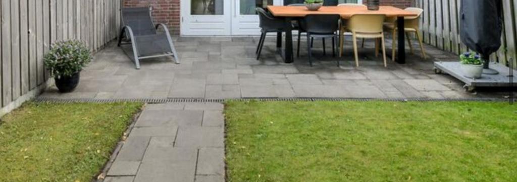 Grijze tegels +/- 25m2 GRATIS op te halen!, Tuin en Terras, Ophalen, Gebruikt, 10 m² of meer, Beton