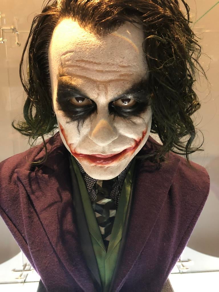 Queen Studios Life Size Joker 1:1 Buste, Verzamelen, Ophalen of Verzenden, Zo goed als nieuw, Film, Beeldje, Replica of Model