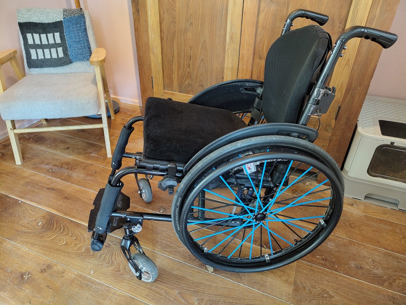 Rolstoel, Diversen, Rolstoelen, Zo goed als nieuw, Handbewogen rolstoel, Inklapbaar, Ophalen
