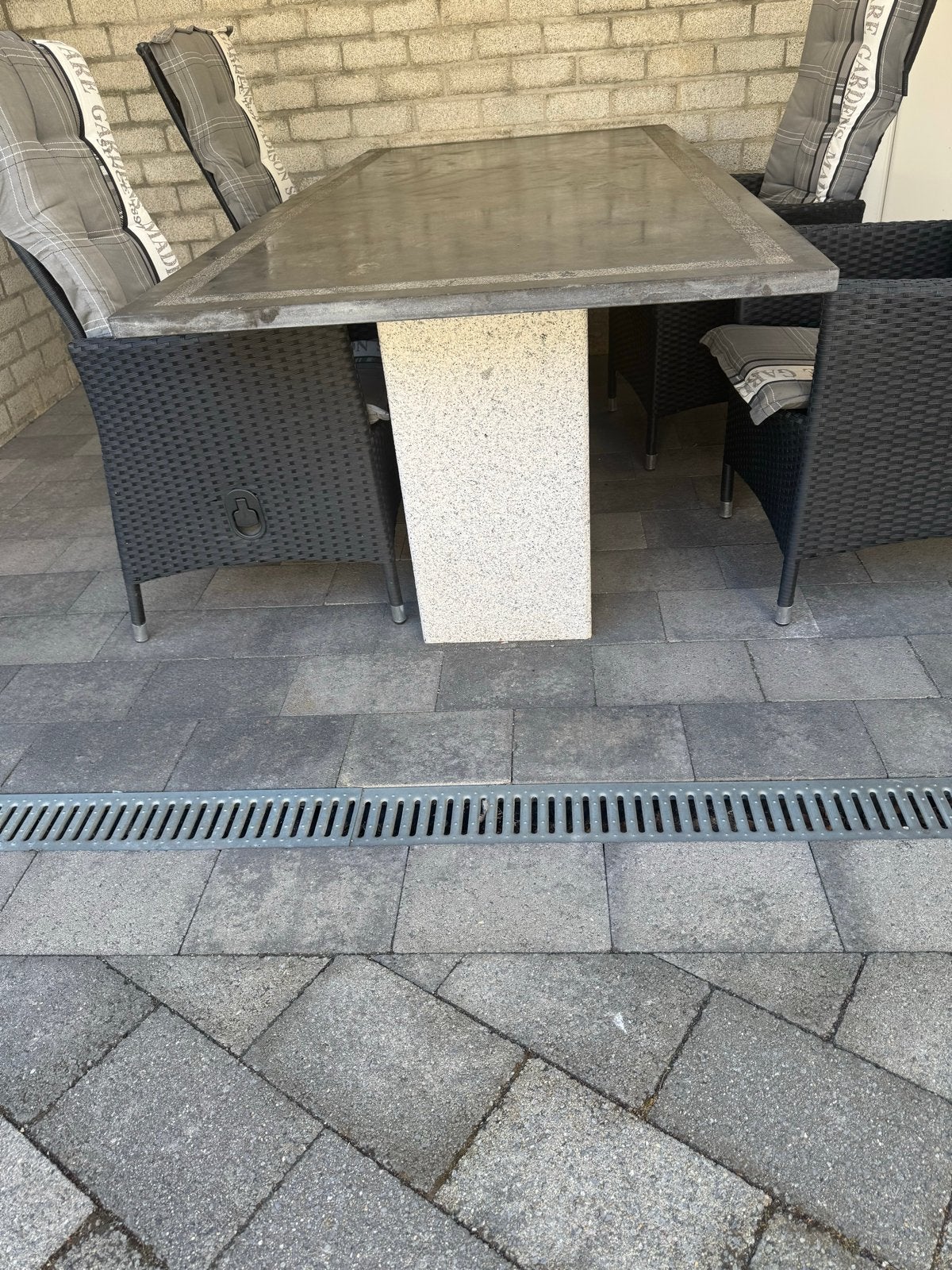 Hardstenen tafel met granieten poten 100x220cm, Tuin en Terras, Tuintafels, Ophalen, Zo goed als nieuw, Rechthoekig, Overige materialen