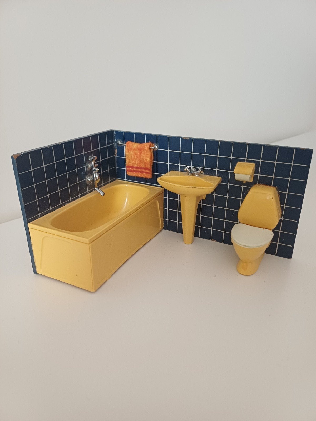 Poppenhuizen Lundby badkamer, Ophalen, Gebruikt, Poppenhuis