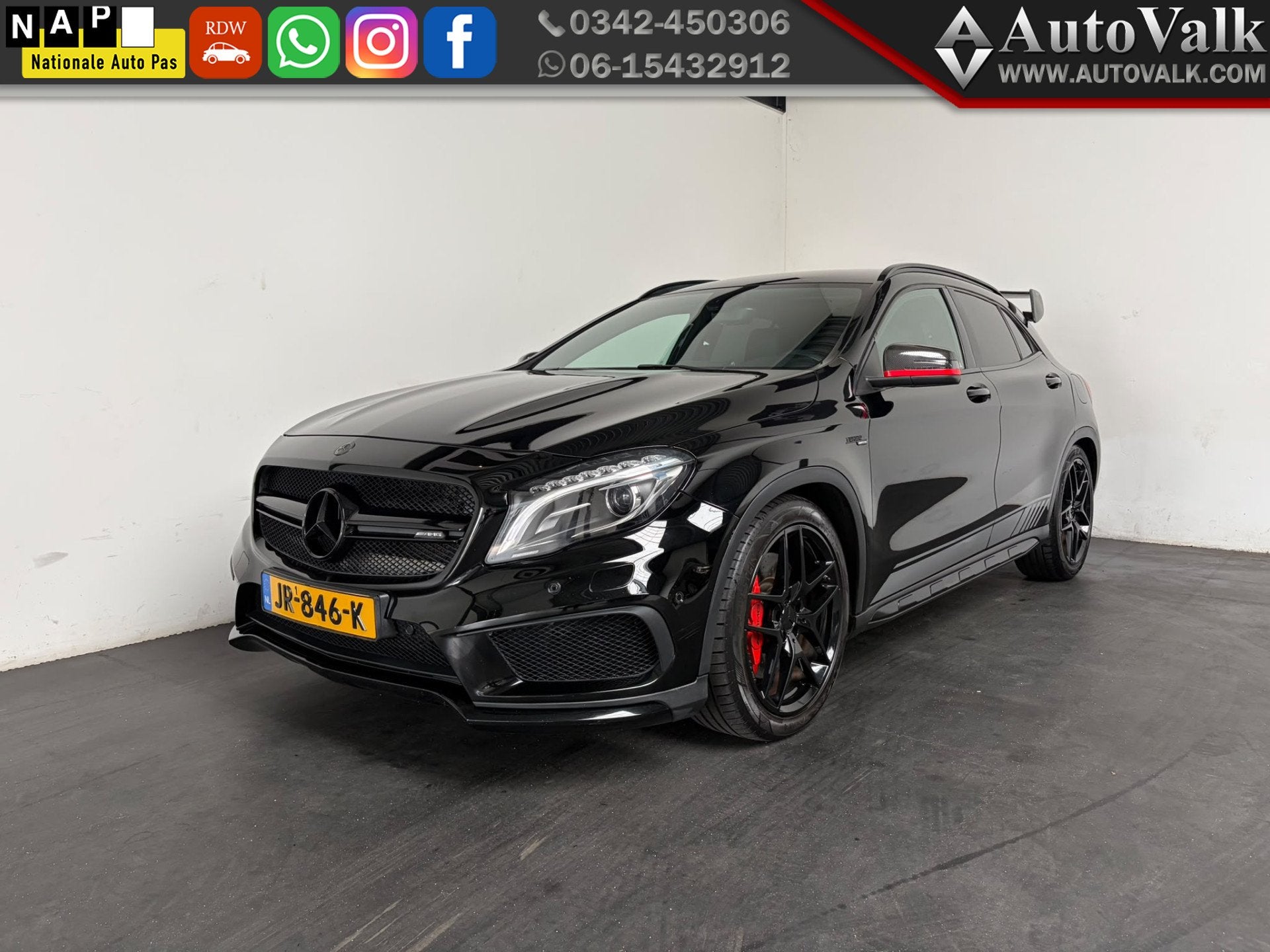 Mercedes-Benz GLA AMG 45 4MATIC (bj 2014, automaat), Auto's, Gebruikt, Euro 6, 4 cilinders, Zwart