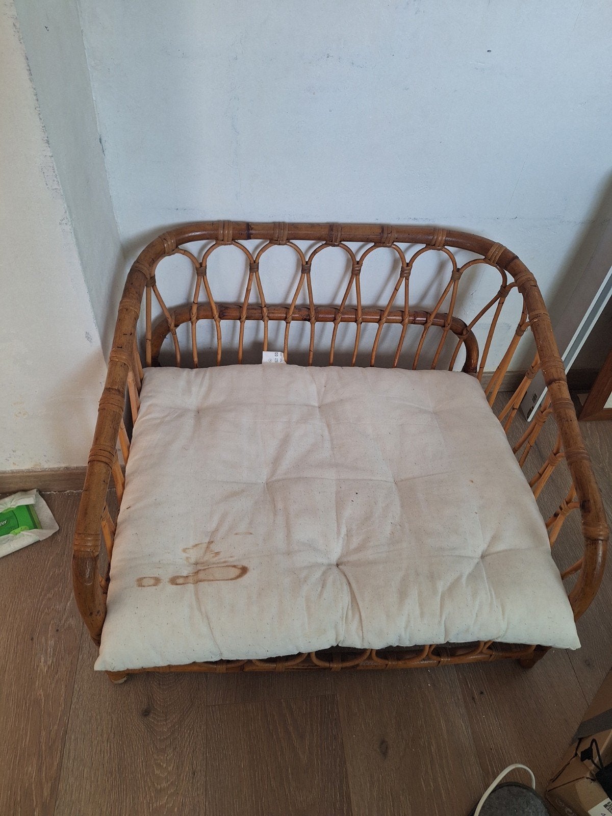 Rotan hondenmand, Ophalen, Riet