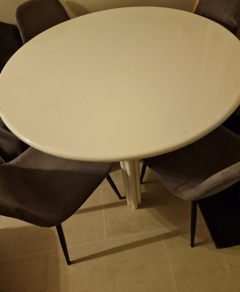 Eettafel met 4 stoelen - Grijs/Wit, Huis en Inrichting, Stoelen, Gebruikt, Ophalen of Verzenden, Stof, Vier