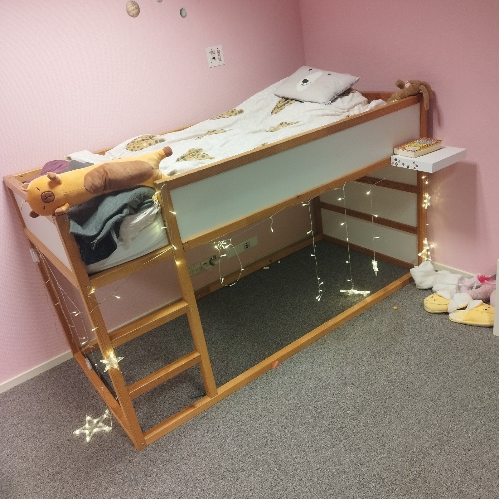 2 Ikea kinderbedden hoogslapers, Kinderen en Baby's, Kinderkamer | Stapelbedden en Hoogslapers, Ophalen, Zo goed als nieuw, Stapelbed