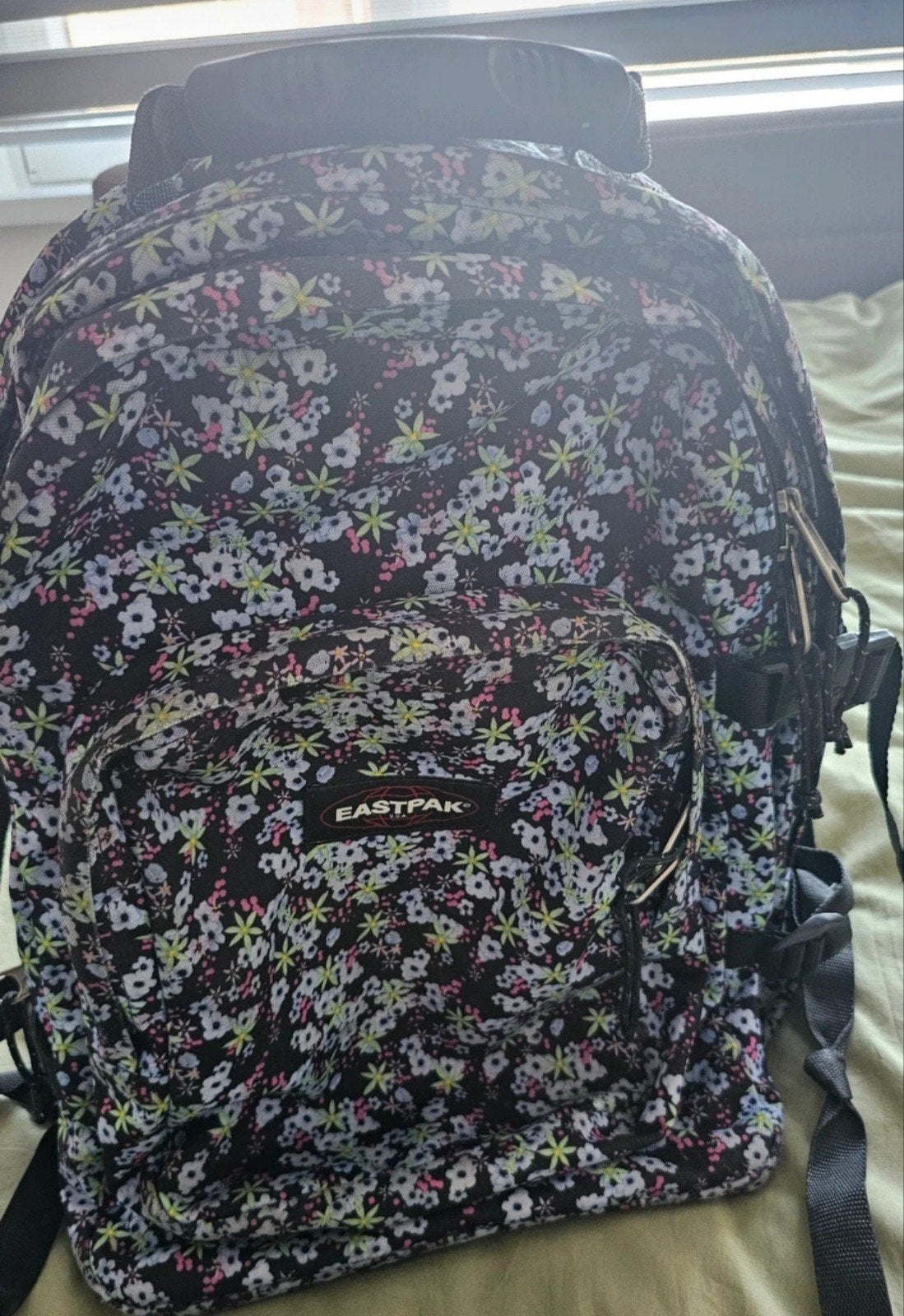 Eastpak rugzak 33 L met bloemenprint, 45 tot 60 cm, Gebruikt, 25 tot 40 cm, Ophalen of Verzenden
