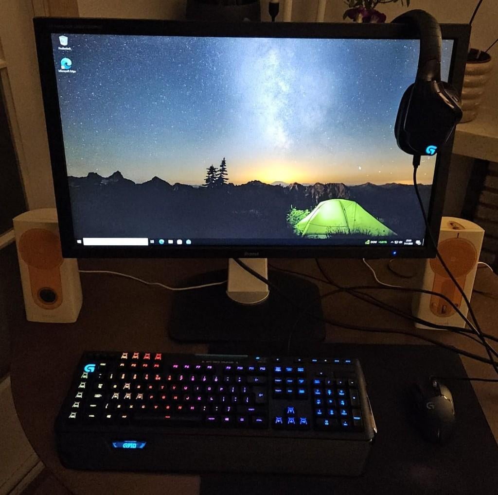 Complete Gaming Set-up:MSI GamingPC,144Hz Monitor,Logitech G, Gebruikt, Zelf gebouwde pc, 2 TB, Gaming