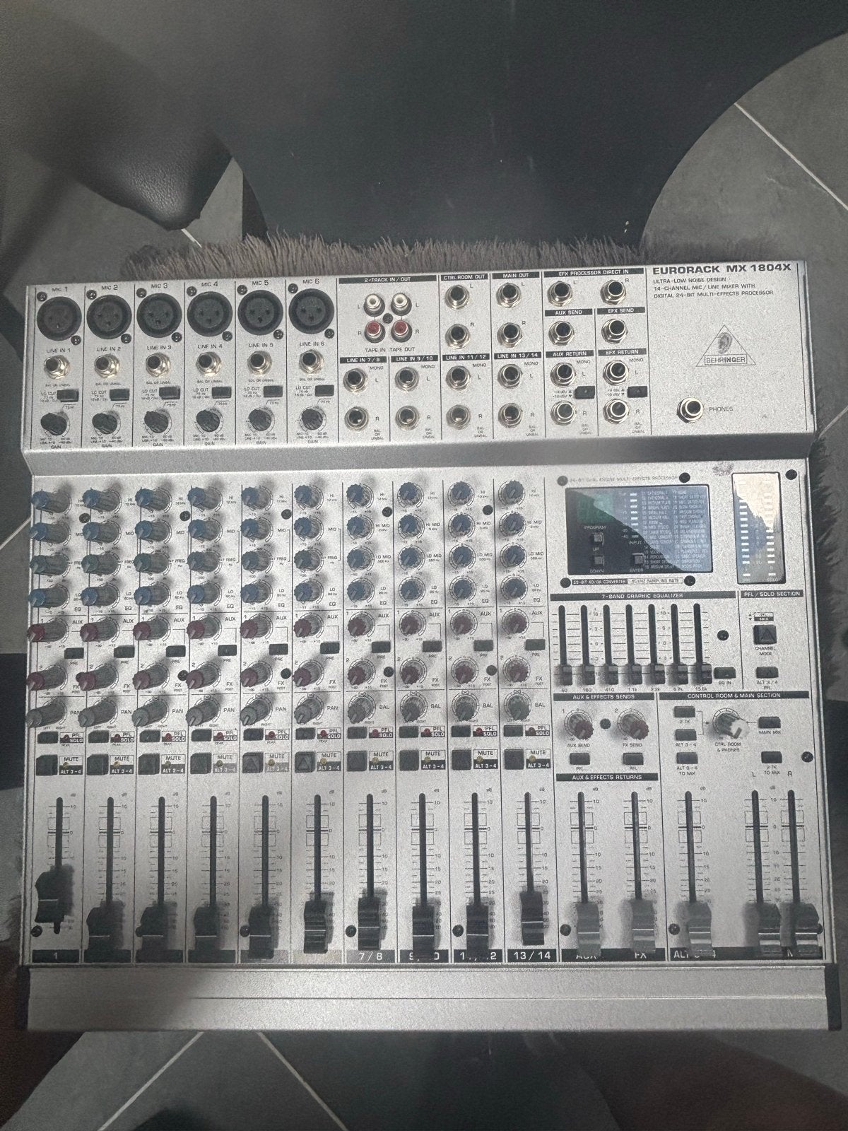 Behringer Eurorack MX 1804X Mengpaneel, Ophalen of Verzenden, Gebruikt, 10 tot 20 kanalen, Microfooningang