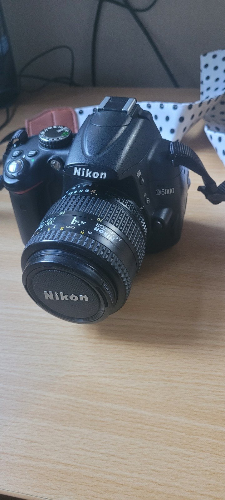 Nikon D5000 Spiegelreflexcamera met 35-70mm lens, Gebruikt, Spiegelreflex, Accu, Ingebouwde flitser