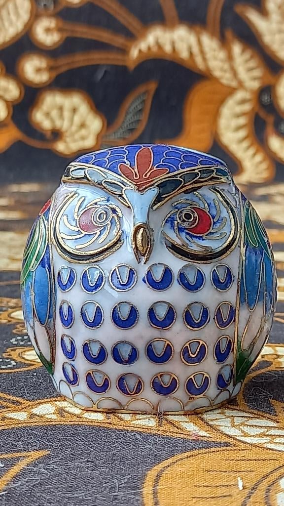 Mooi oud Chinees cloisonne beeldje van een uil 5 cm., Ophalen of Verzenden