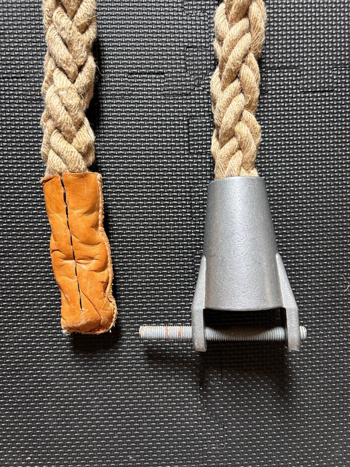 Vintage Gymtouw / Klimtouw met Bevestiging, Ophalen of Verzenden, Gebruikt
