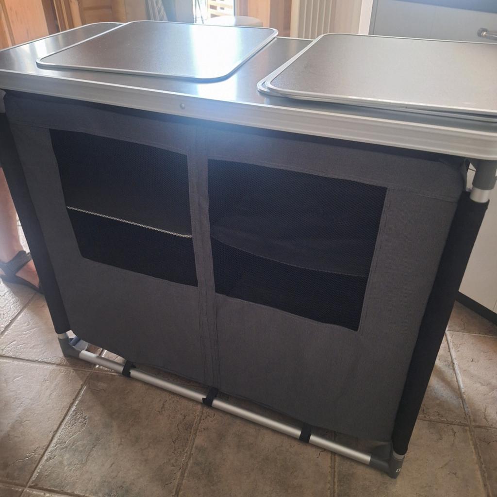 Compacte campingkeuken met opbergruimte, Ophalen of Verzenden, Gebruikt