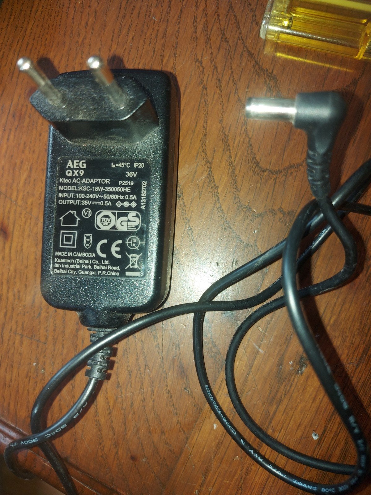 AEG,QX9 voedingsadapter model k s c, Ophalen