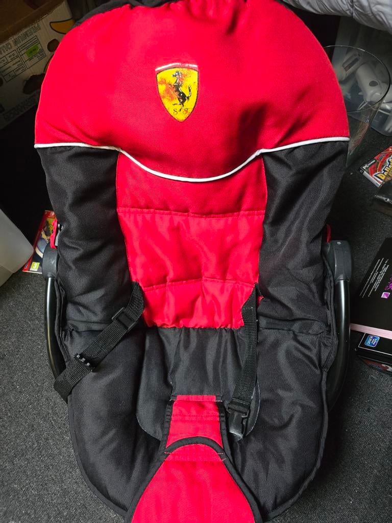 Ferrari wipstoel met zonneklep, Ophalen